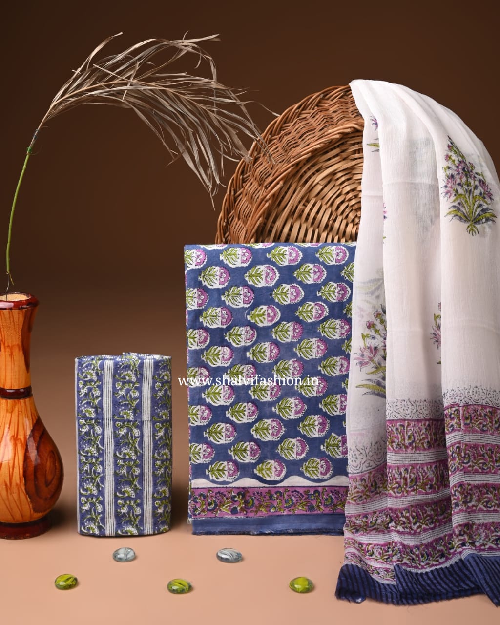 Shop block print cotton suits with chiffon dupatta online (PCHF639)