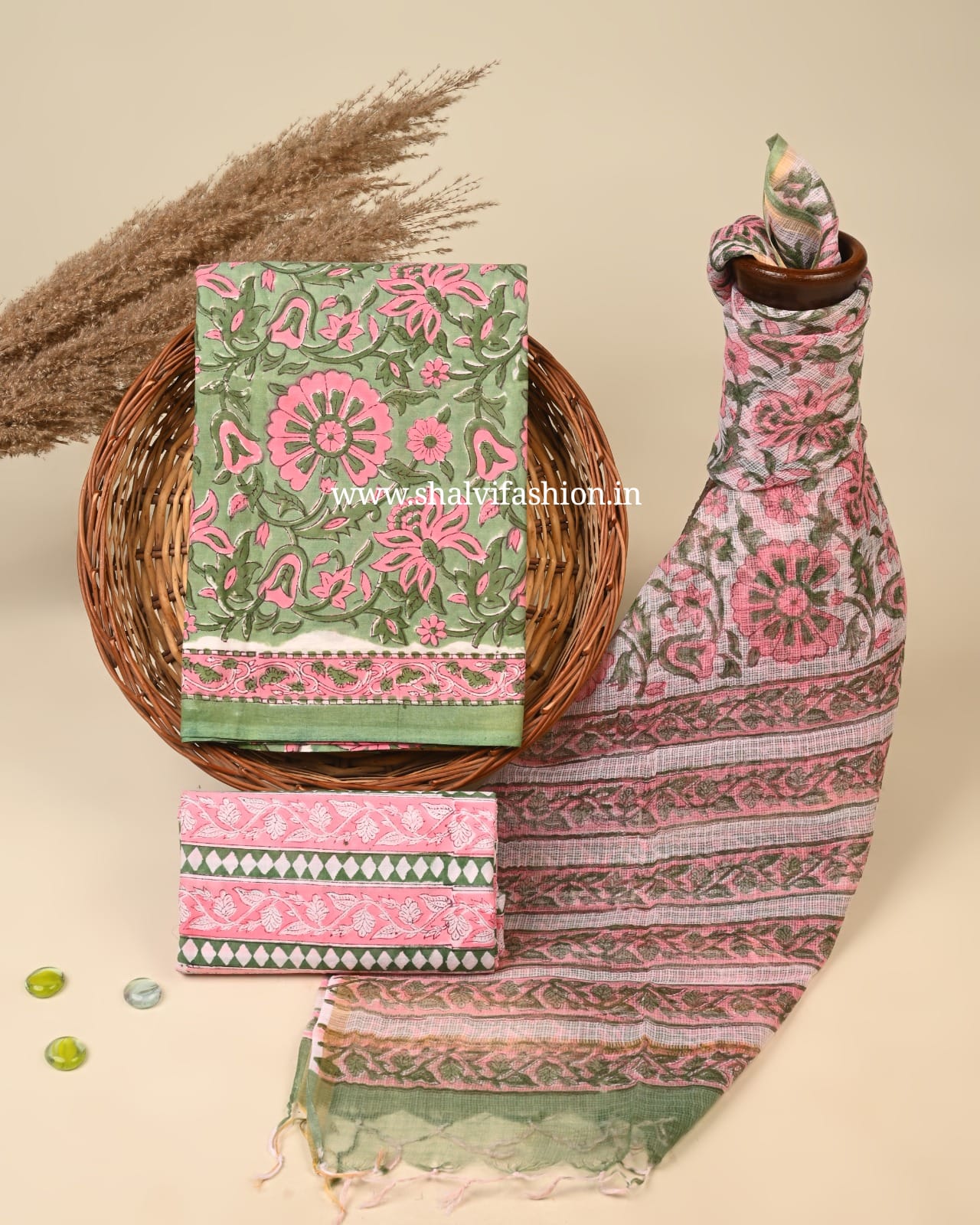 Shop hand block print cotton suits with kota dupatta online (3CKD790)