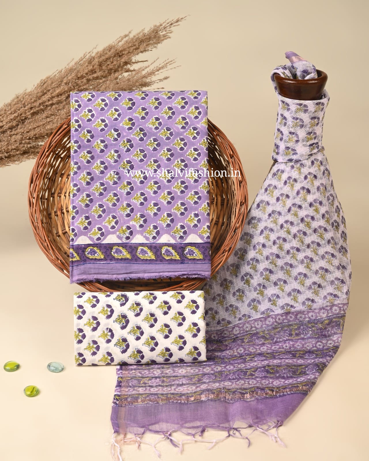 Shop jaipuri block print cotton suits with doria dupatta (3CKD839)