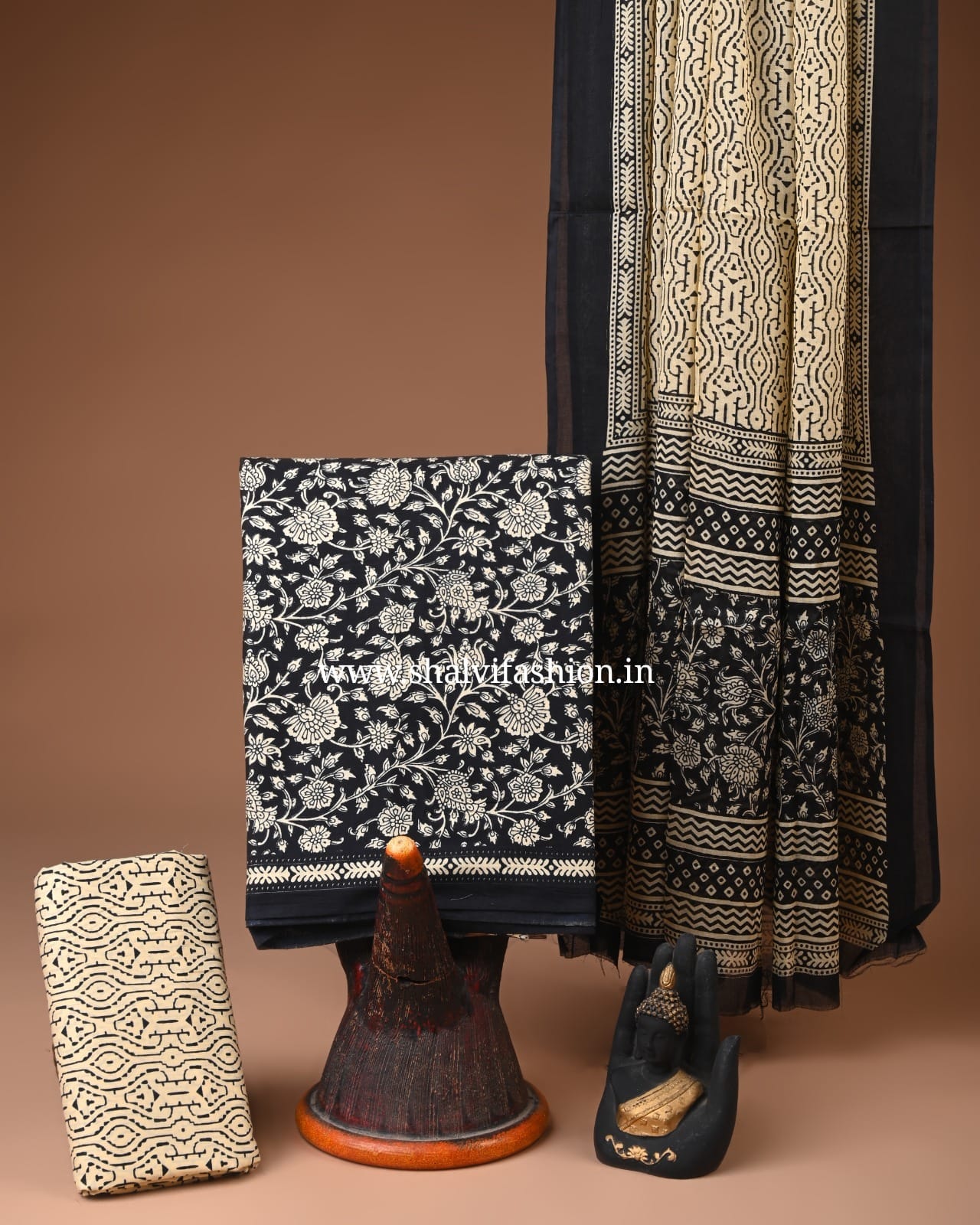 Shop jaipuri screen print cotton suits with mulmul dupatta (COT94)