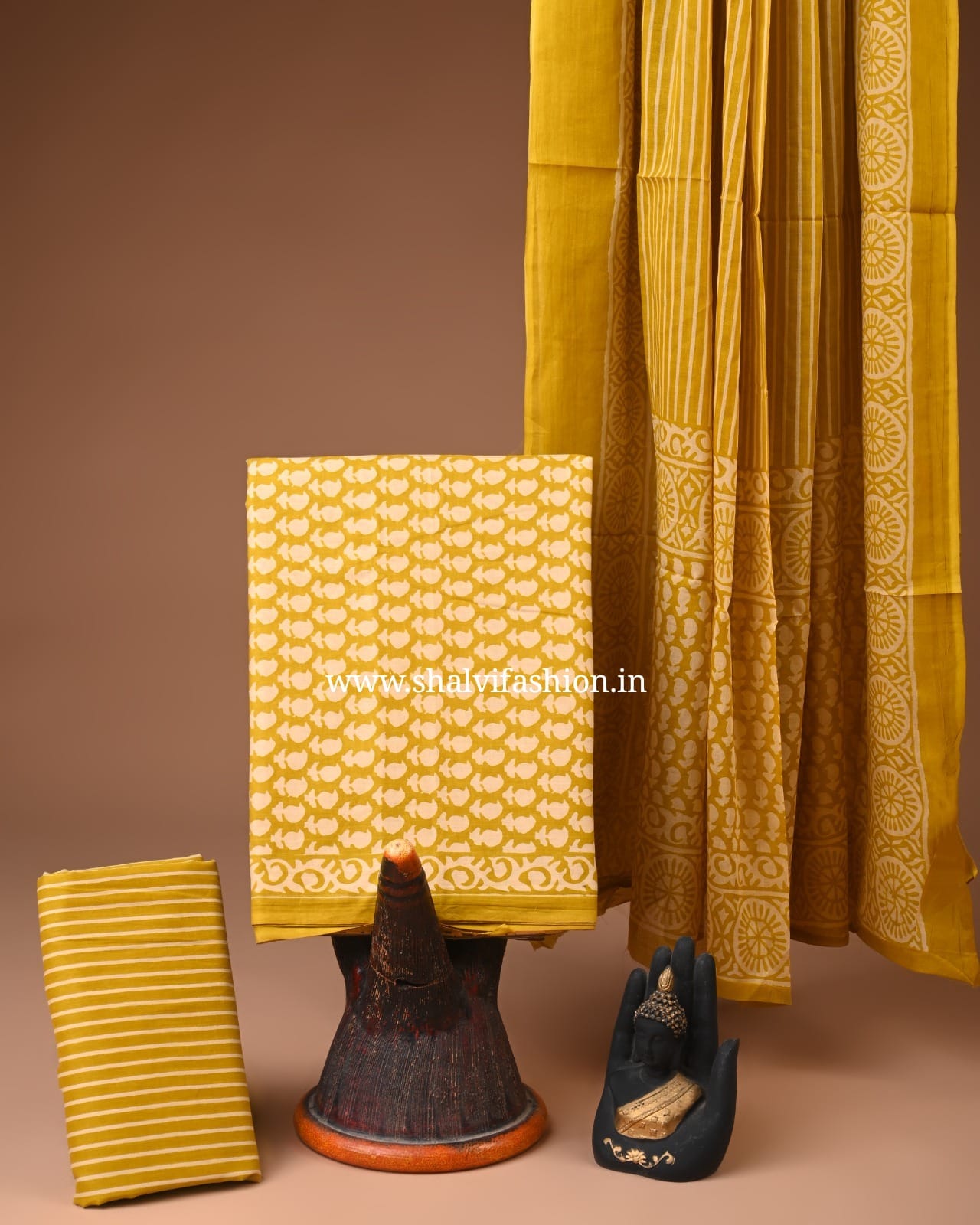Shop hand screen print cotton suits with mulmul dupatta (COT97)