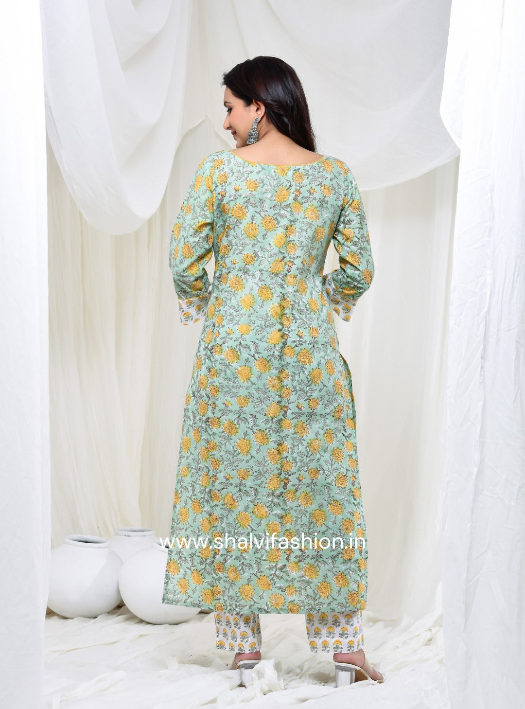 Shop mulmul dupatta cotton suits online shopping (CSS121MUL)