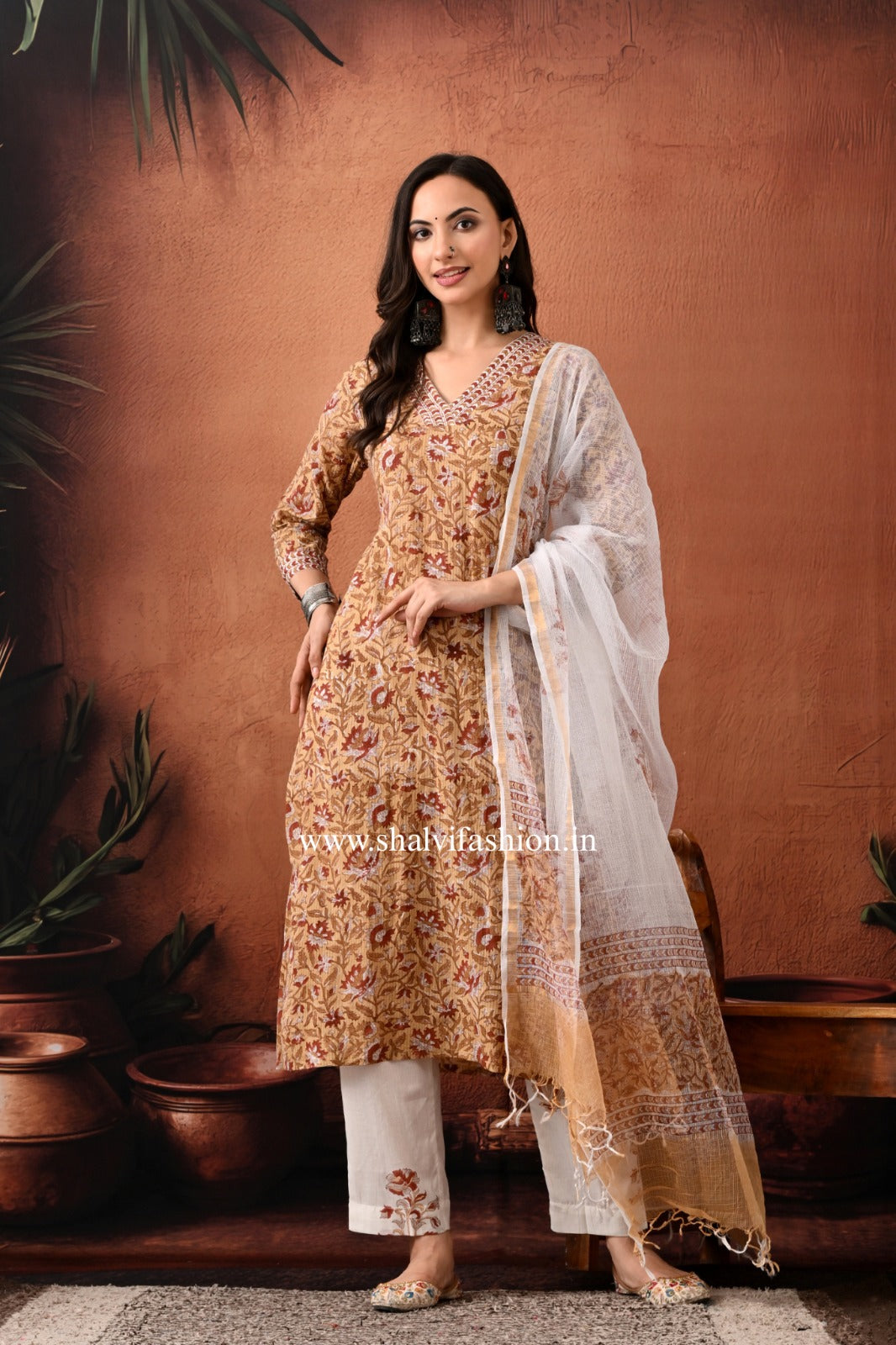 Shop hand block print cotton suits with kota dupatta online (CSS413)