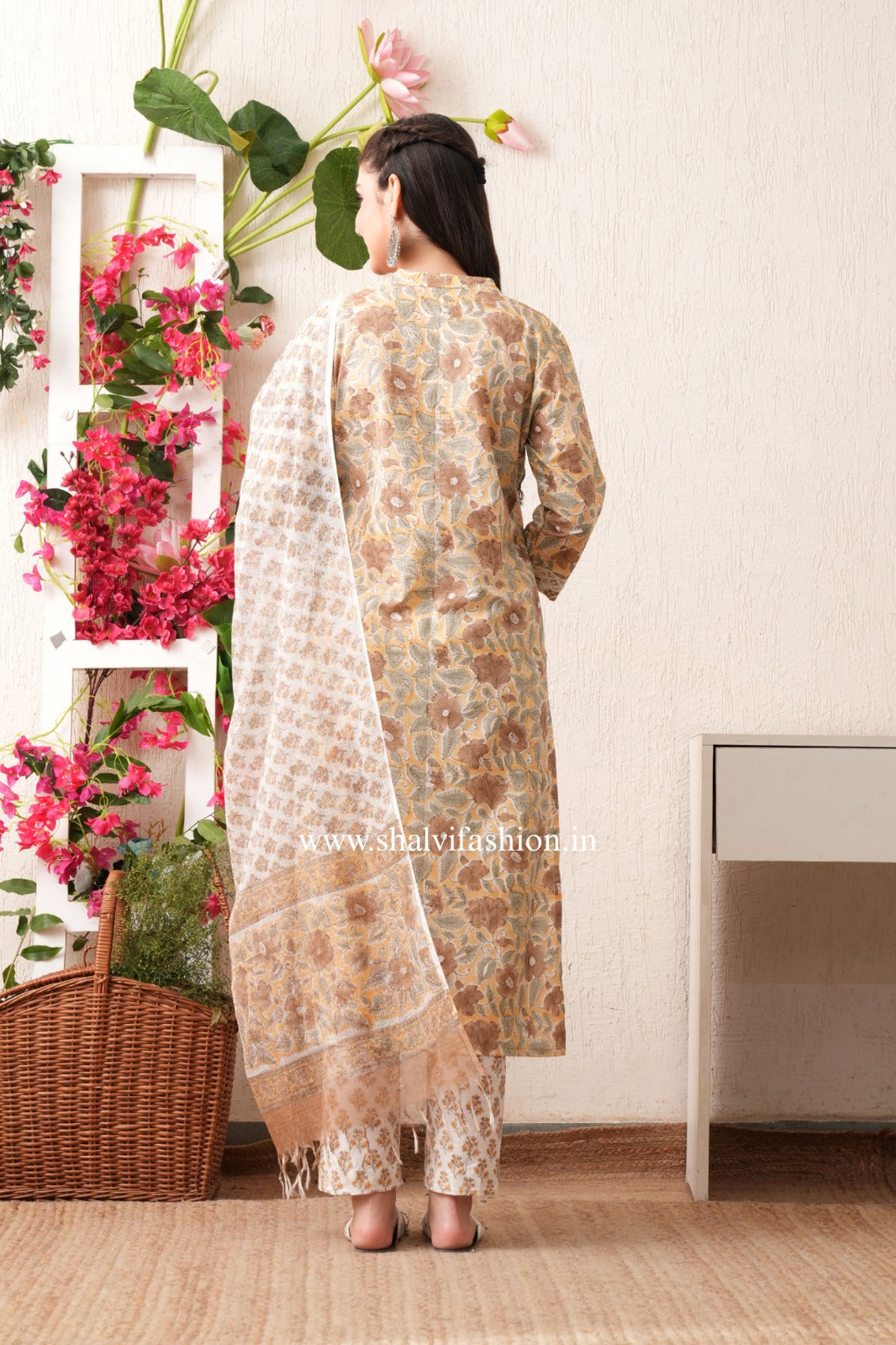 Shop hand block print pure cotton suits with kota  doria dupatta (CSS450)