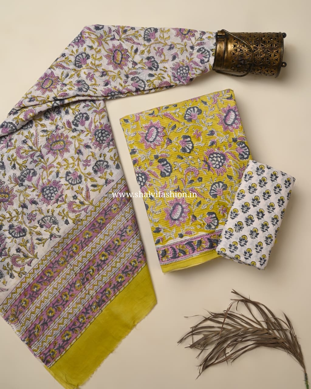 Shop hand block print cotton suits with mulmul dupatta online (PRMUL591)