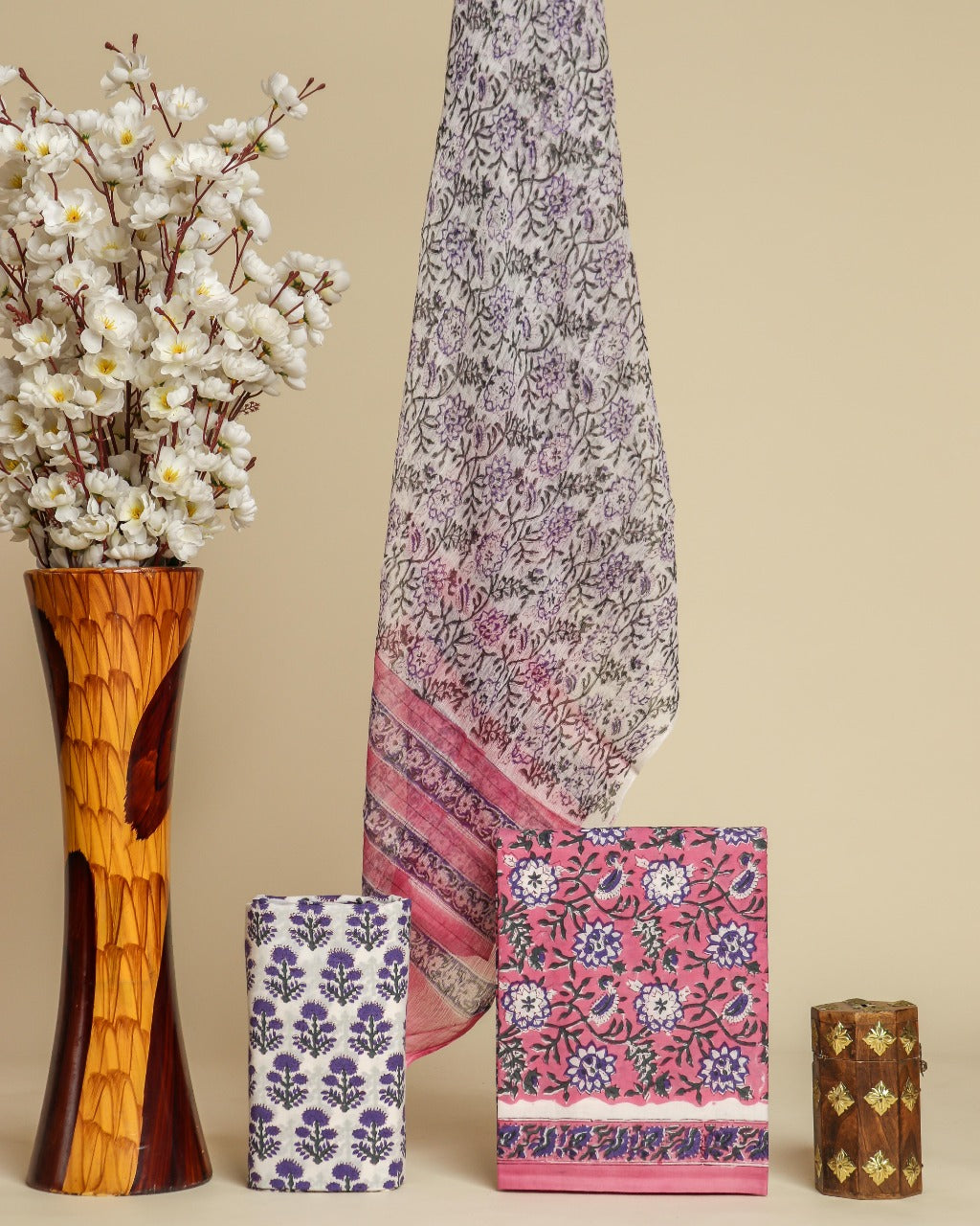 Shop cotton suits ets with chiffon dupatta in jaipur (PCHF452)